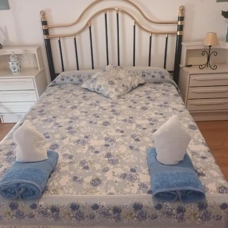 Vista A La Sierra Apartman El Astillero Kültér fotó